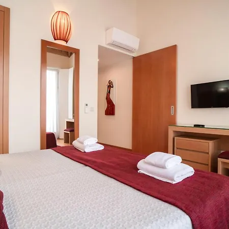 Locally Yours Oporto Apartments Exterior photo